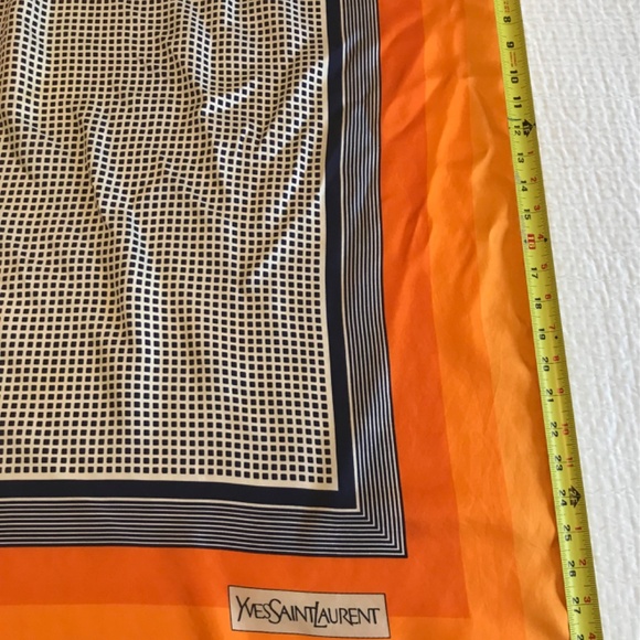 YSL Yves Saint Laurent Scarf, Silk 100%, Orange Geometrical pattern 30x30 - Picture 4 of 5